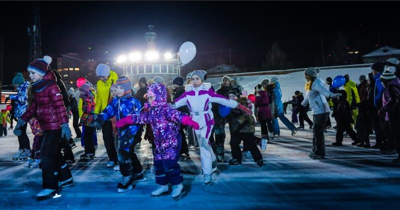 За полтора месяца реализации проекта «Ледовый сезон» муниципальные катки посетило более 11 тысяч человек