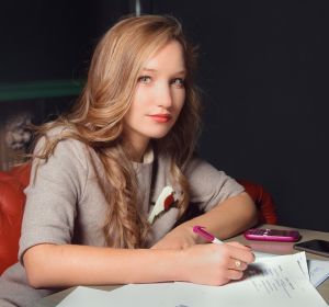 Яркий арт-директор